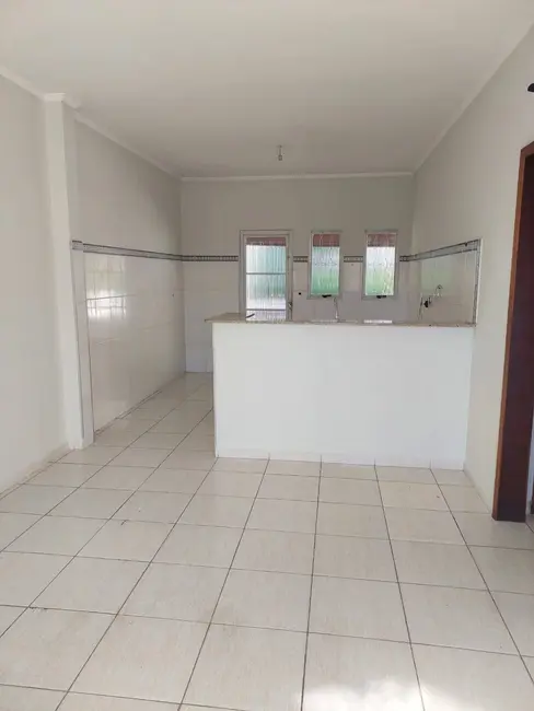 Foto 2 de Casa com 2 quartos à venda, 190m2 em Sao Pedro - SP