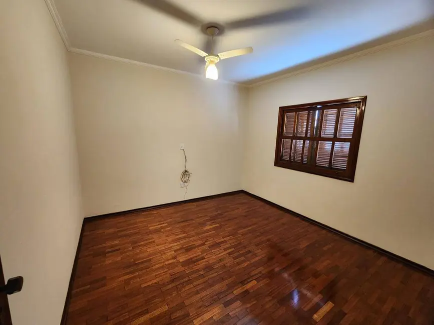 Foto 9 de Casa com 2 quartos à venda, 300m2 em Sao Pedro - SP