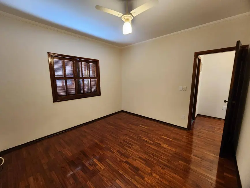Casa com 2 quartos à venda, 300m2 em Sao Pedro - SP - imagem 7 Foto 7 de Casa com 2 quartos à venda, 300m2 em Sao Pedro - SP
