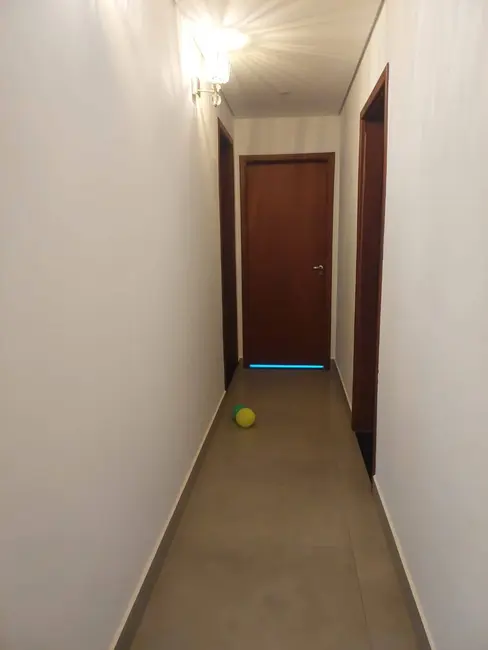 Foto 5 de Casa com 3 quartos à venda, 690m2 em Sao Pedro - SP