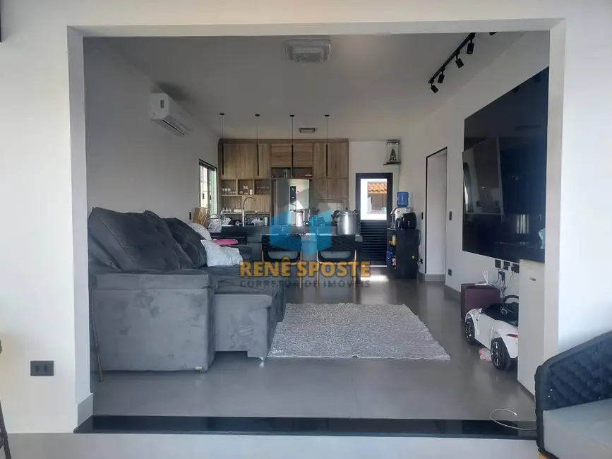 Foto 3 de Casa com 3 quartos à venda, 690m2 em Sao Pedro - SP