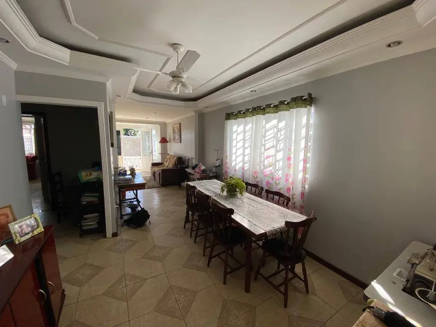 Foto 3 de Casa com 2 quartos à venda, 363m2 em Sao Pedro - SP