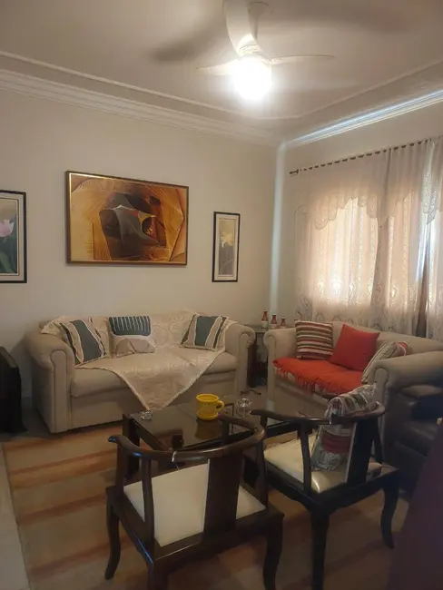 Foto 2 de Casa com 3 quartos à venda, 260m2 em Sao Pedro - SP