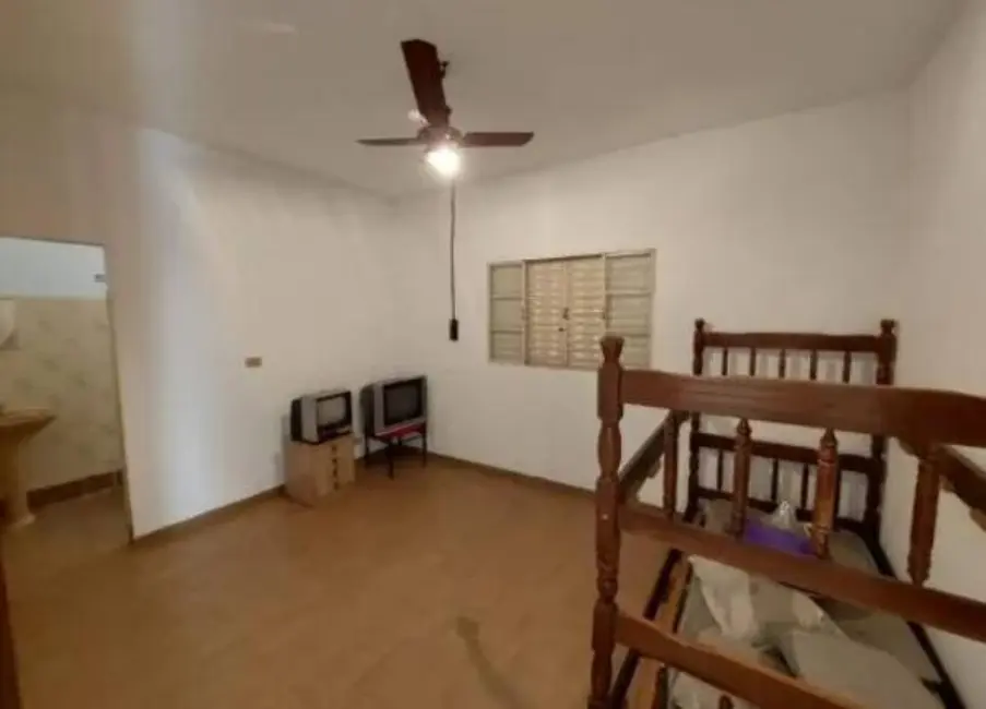 Foto 4 de Casa com 2 quartos à venda, 400m2 em Sao Pedro - SP