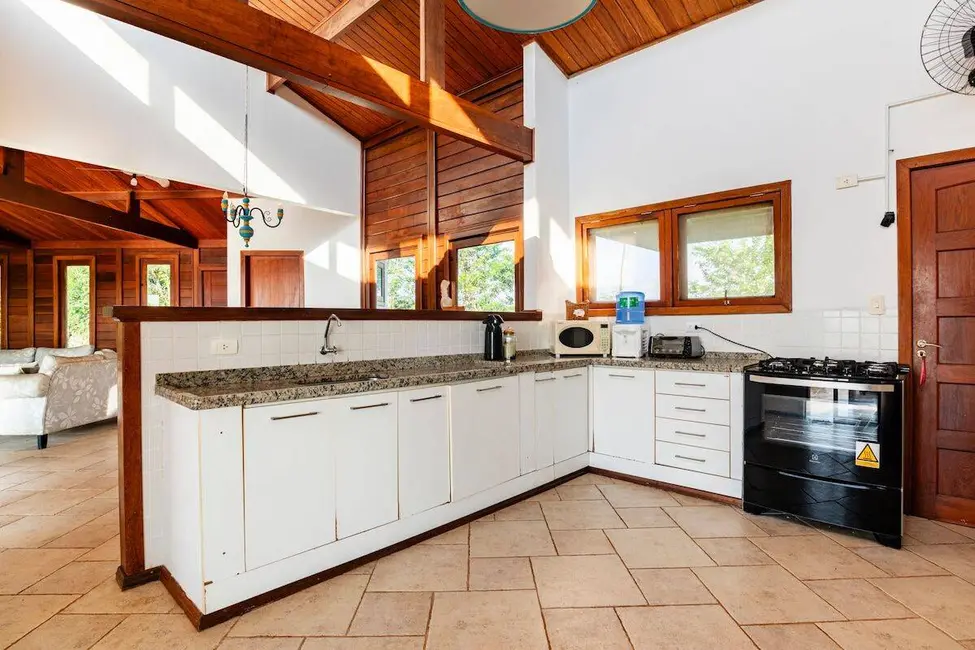 Foto 4 de Sítio / Rancho com 6 quartos à venda, 14m2 em Sao Pedro - SP