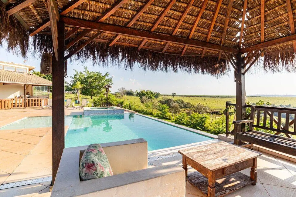 Foto 5 de Sítio / Rancho com 6 quartos à venda, 14m2 em Sao Pedro - SP