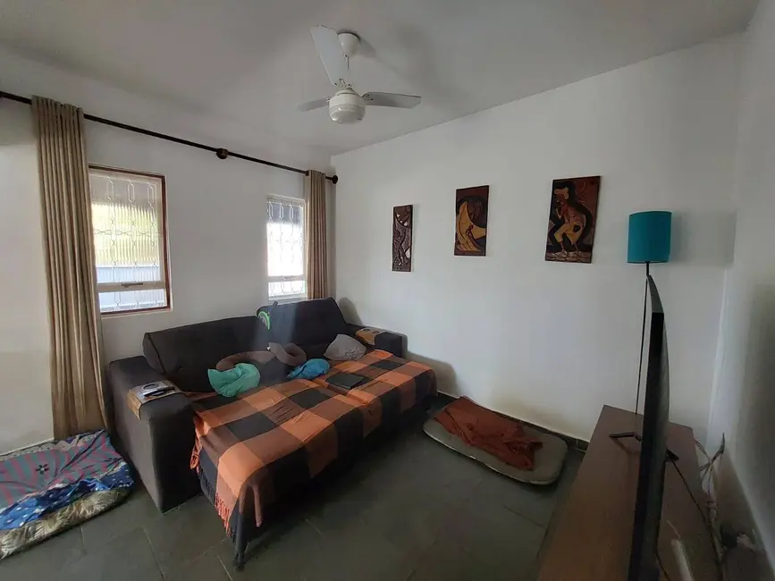 Foto 2 de Casa com 3 quartos à venda, 1000m2 em Sao Pedro - SP