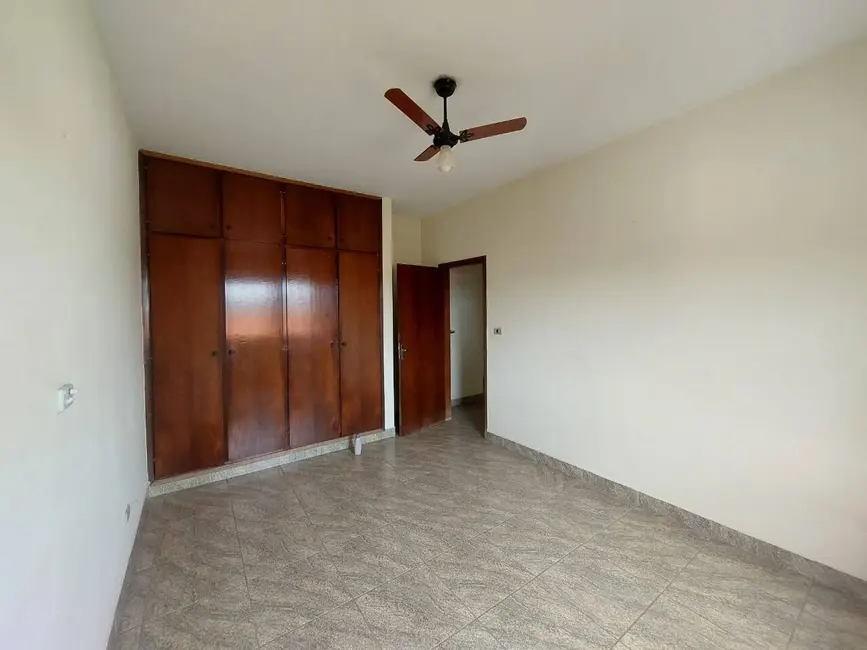 Foto 6 de Casa com 3 quartos à venda e para alugar, 352m2 em Santa Cruz, Sao Pedro - SP