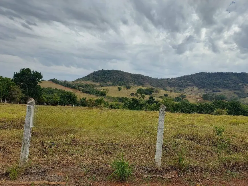 Foto 2 de Terreno / Lote à venda, 10000m2 em Sao Pedro - SP