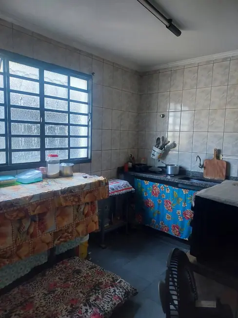 Foto 4 de Sala Comercial à venda, 200m2 em Santa Cruz, Sao Pedro - SP