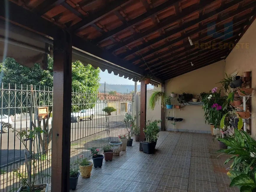 Foto 1 de Casa com 3 quartos à venda em Sao Pedro - SP