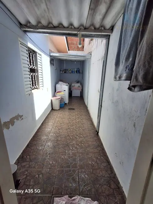 Foto 8 de Casa com 2 quartos à venda, 203m2 em Sao Pedro - SP