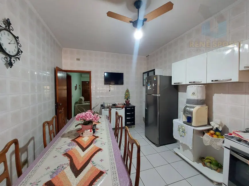 Foto 4 de Casa com 2 quartos à venda, 300m2 em Sao Pedro - SP