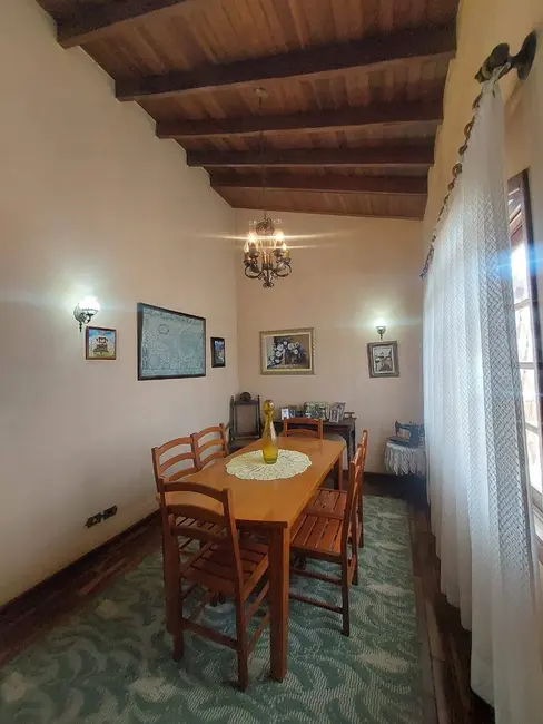 Foto 6 de Casa com 3 quartos à venda e para alugar, 643m2 em Sao Pedro - SP