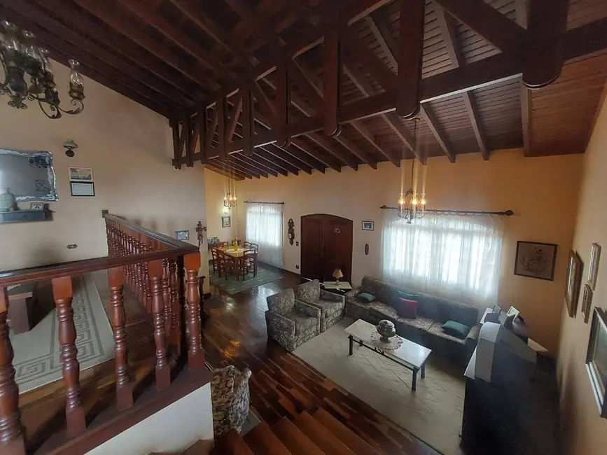Foto 9 de Casa com 3 quartos à venda e para alugar, 643m2 em Sao Pedro - SP