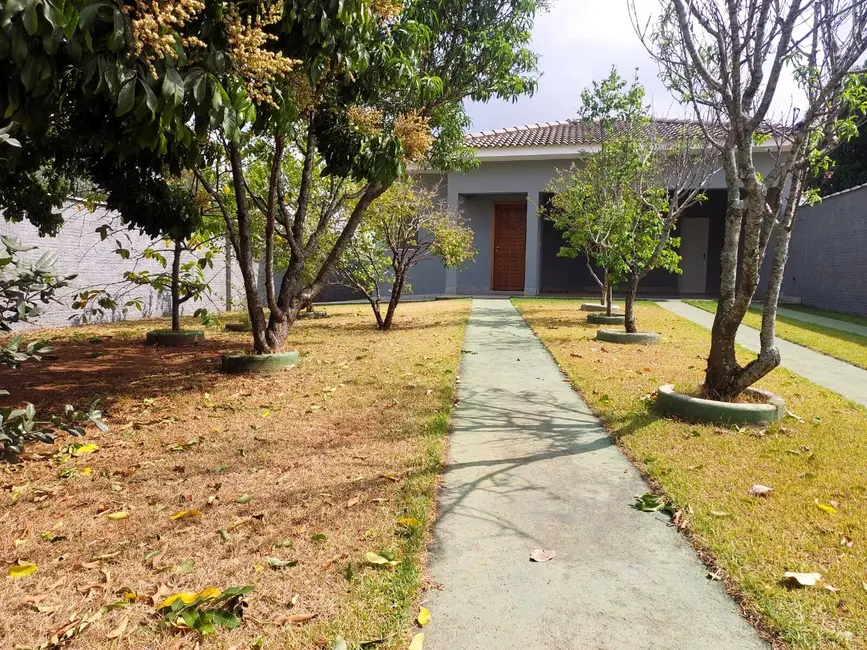 Foto 1 de Casa com 3 quartos à venda, 596m2 em Sao Pedro - SP