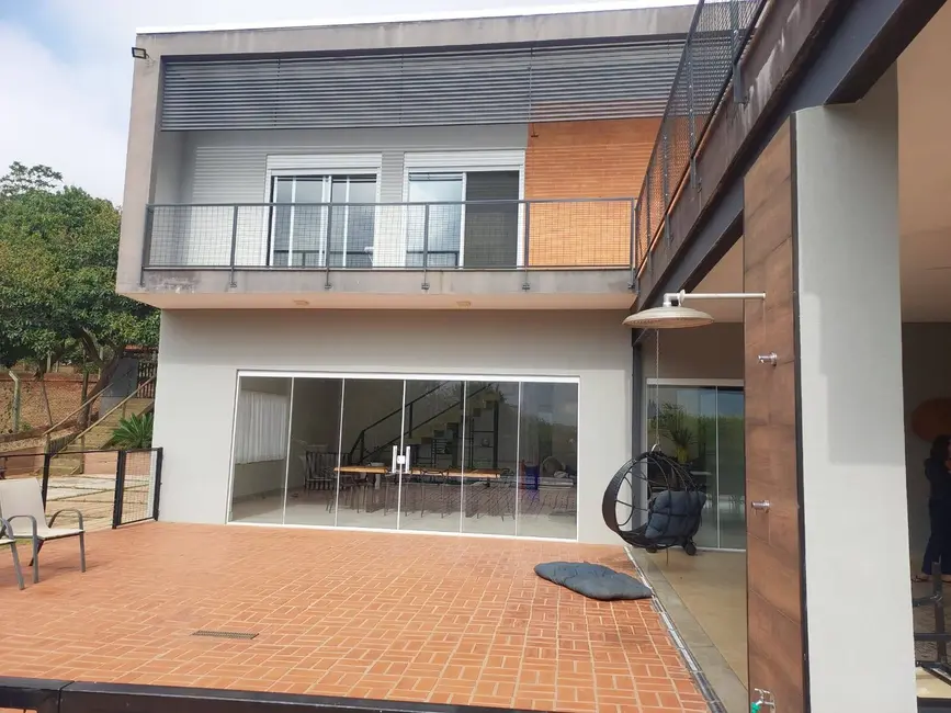 Foto 2 de Casa com 4 quartos à venda, 1300m2 em Sao Pedro - SP