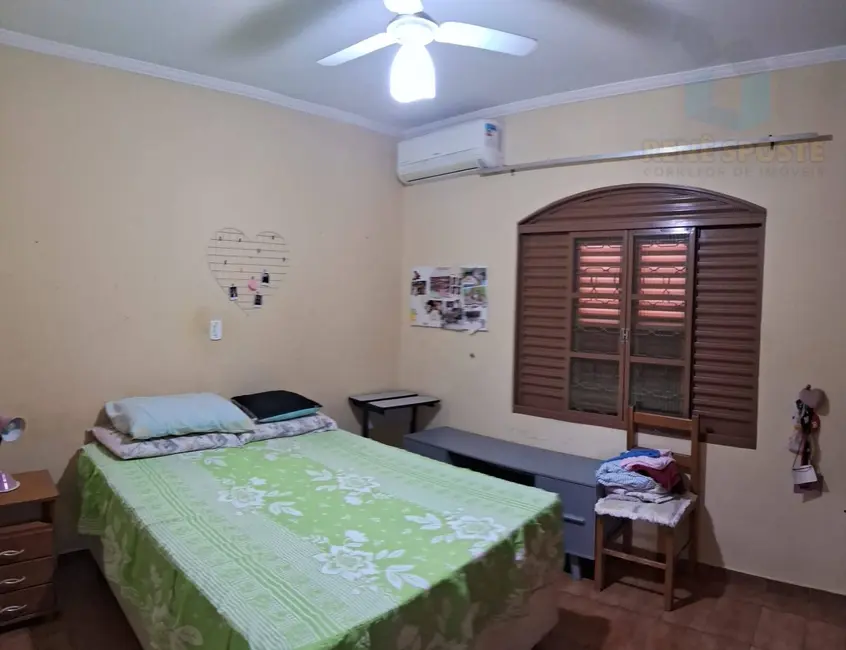 Foto 8 de Casa com 2 quartos à venda, 390m2 em Sao Pedro - SP