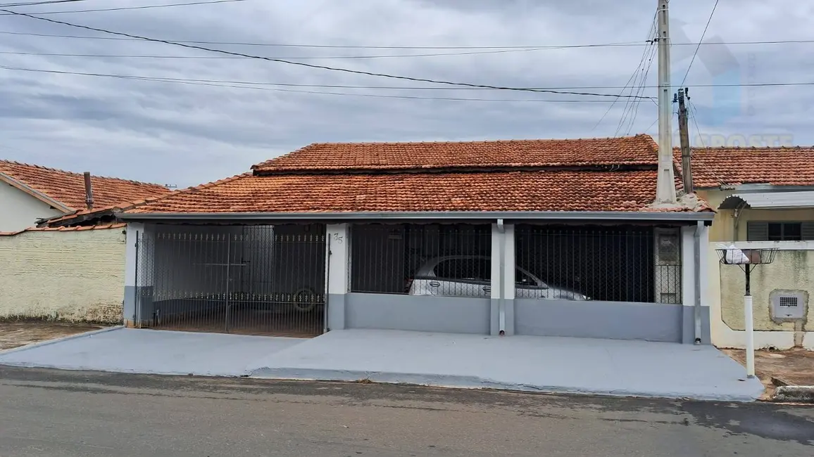 Foto 1 de Casa com 2 quartos à venda, 200m2 em Sao Pedro - SP