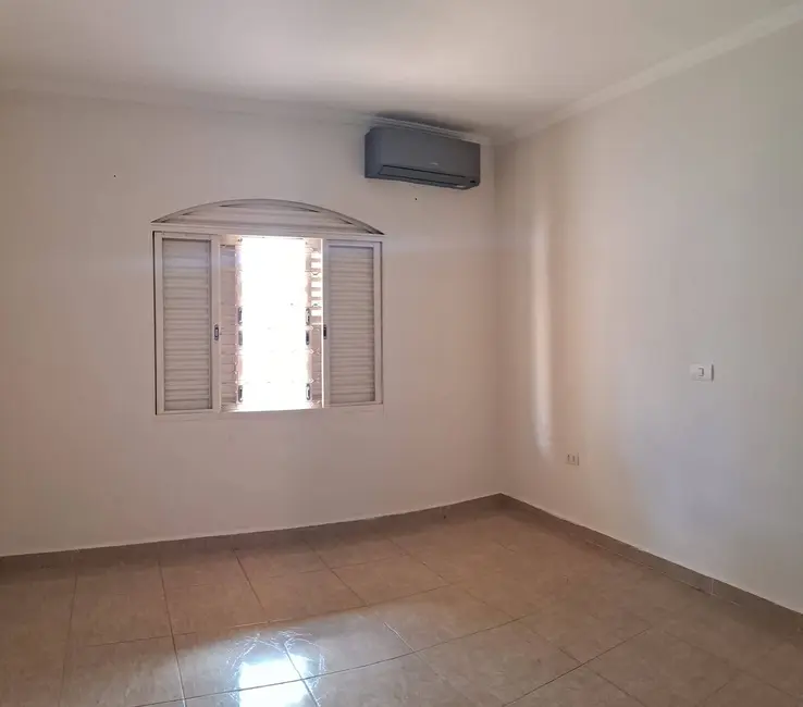Foto 6 de Casa com 2 quartos à venda, 300m2 em Sao Pedro - SP