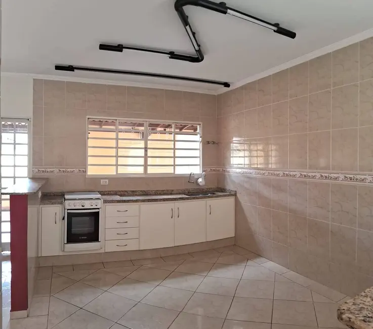Foto 8 de Casa com 2 quartos à venda, 300m2 em Sao Pedro - SP