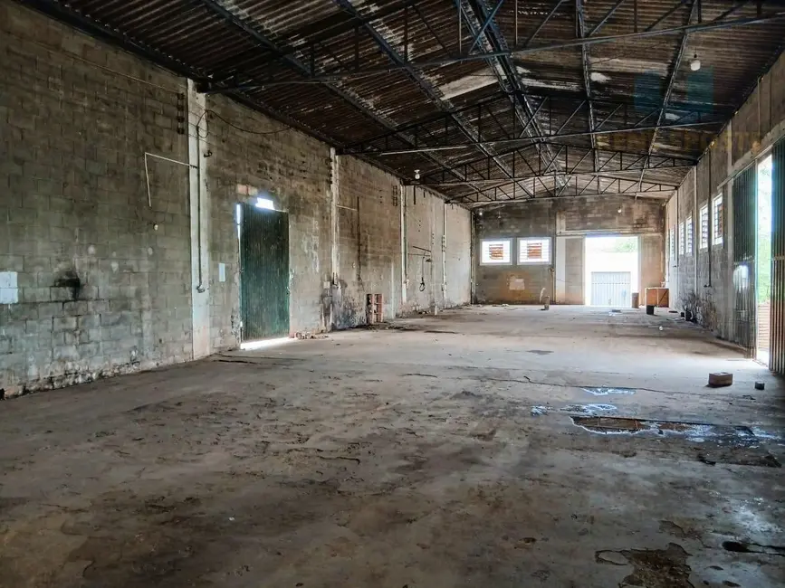 Foto 3 de Sala Comercial à venda e para alugar, 2800m2 em Sao Pedro - SP