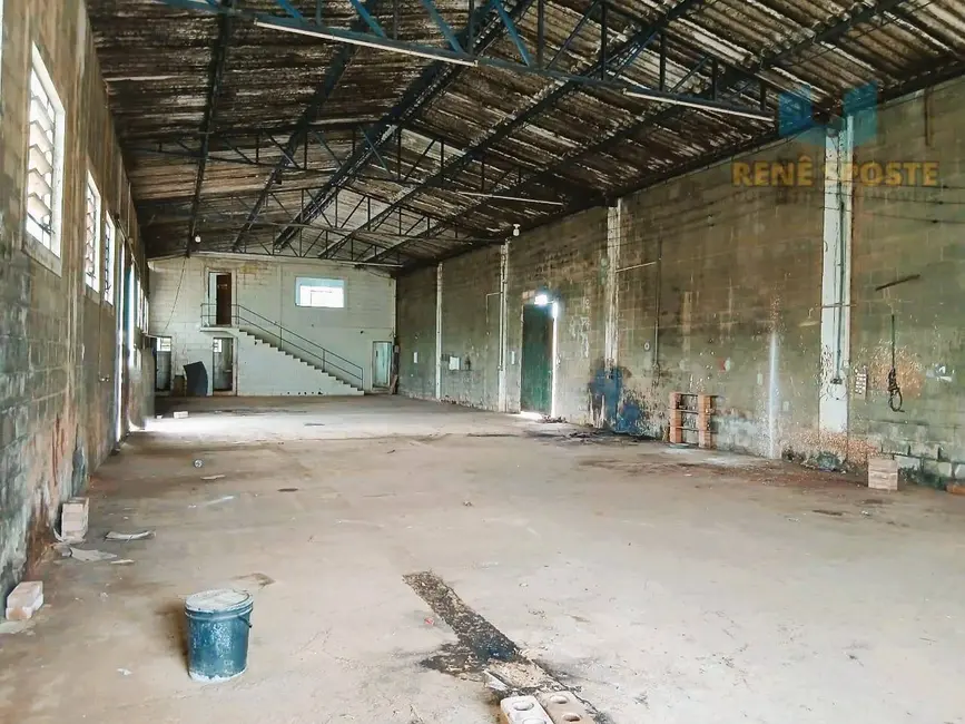 Foto 2 de Sala Comercial à venda e para alugar, 2800m2 em Sao Pedro - SP
