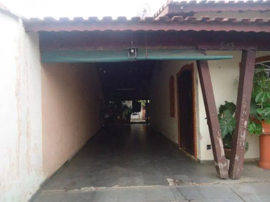 Foto 2 de Casa à venda, 250m2 em Sao Pedro - SP