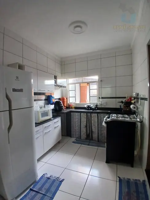 Foto 3 de Casa com 2 quartos à venda, 200m2 em Sao Pedro - SP