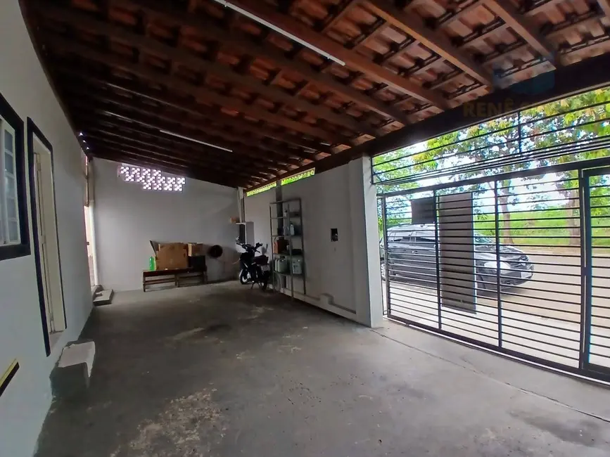 Foto 1 de Casa com 2 quartos à venda, 200m2 em Sao Pedro - SP