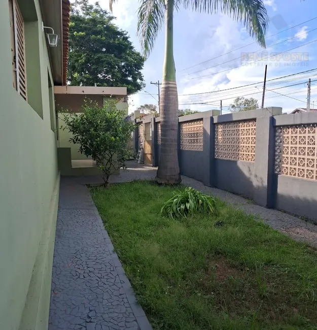 Foto 2 de Casa com 3 quartos à venda e para alugar, 535m2 em Aguas De Sao Pedro - SP