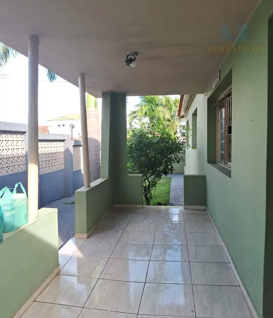 Foto 3 de Casa com 3 quartos à venda e para alugar, 535m2 em Aguas De Sao Pedro - SP