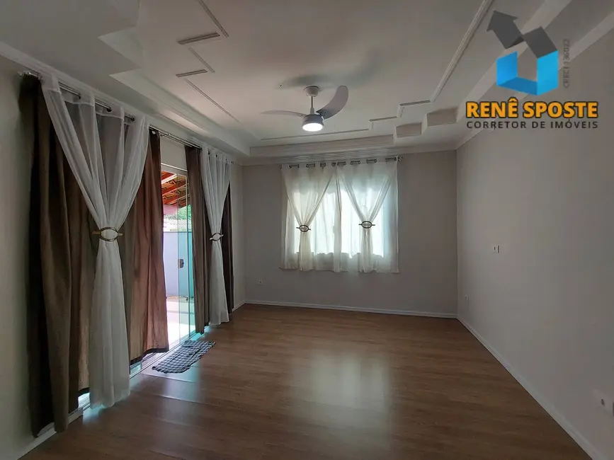 Foto 6 de Casa com 3 quartos à venda, 273m2 em Aguas De Sao Pedro - SP