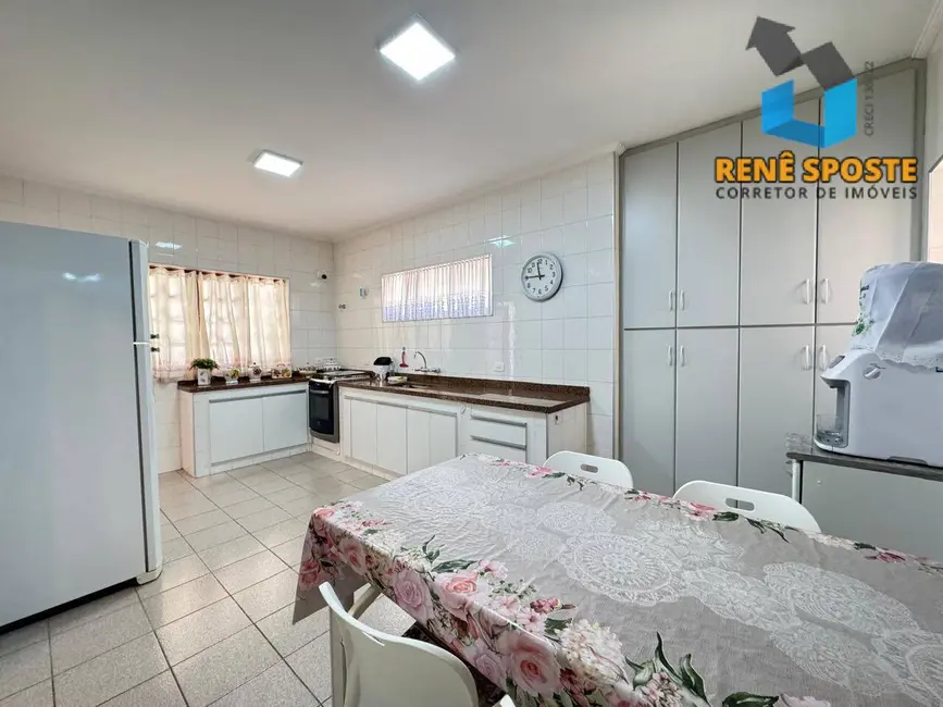 Foto 9 de Casa com 3 quartos à venda, 320m2 em Centro, Aguas De Sao Pedro - SP