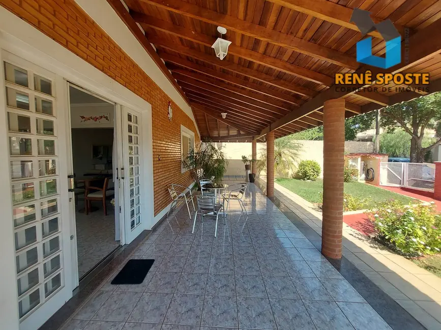 Foto 3 de Casa com 5 quartos à venda, 1000m2 em Sao Pedro - SP