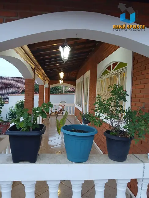 Foto 2 de Casa com 3 quartos à venda, 390m2 em Sao Pedro - SP