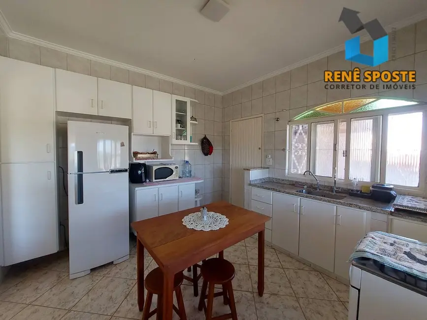 Foto 5 de Casa com 3 quartos à venda, 390m2 em Sao Pedro - SP
