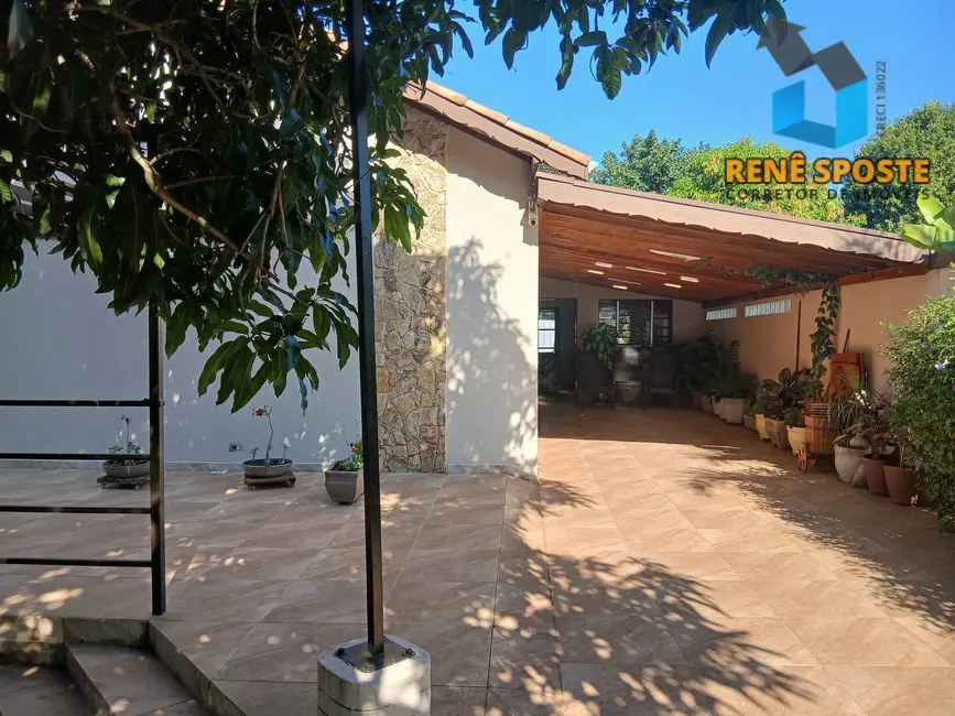 Foto 3 de Chácara com 3 quartos à venda, 1040m2 em Sao Pedro - SP