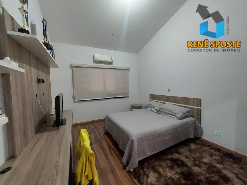 Foto 9 de Casa com 3 quartos à venda, 600m2 em Sao Pedro - SP