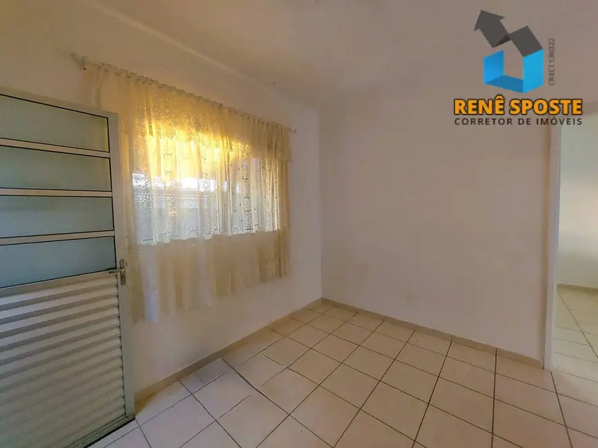 Foto 4 de Casa com 2 quartos para alugar, 160m2 em Sao Pedro - SP