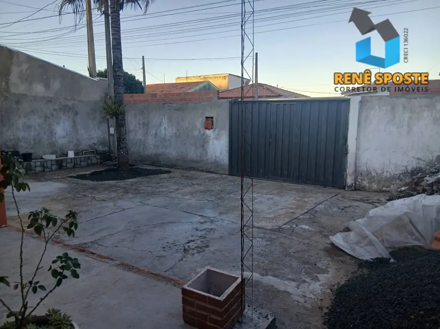 Foto 3 de Casa com 2 quartos à venda, 250m2 em Sao Pedro - SP