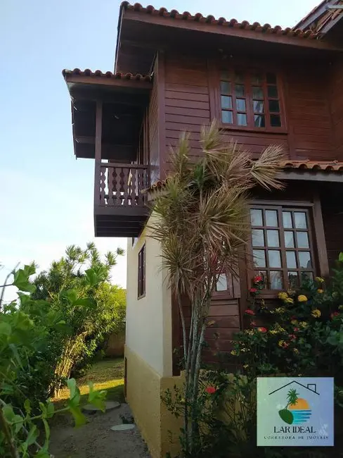 Foto 4 de Casa de Condomínio com 4 quartos à venda em Araruama - RJ