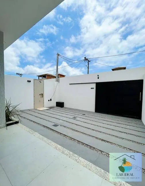 Foto 1 de Casa com 2 quartos à venda, 140m2 em Cabo Frio - RJ