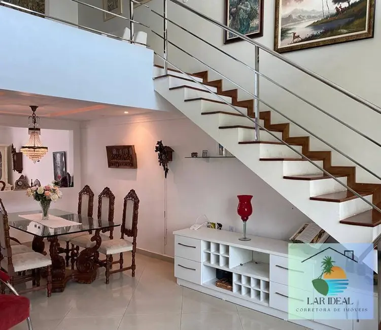 Foto 1 de Casa com 4 quartos à venda, 240m2 em Centro, Cabo Frio - RJ