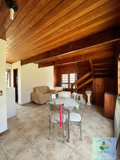 Foto 4 de Casa com 2 quartos à venda, 315m2 em Araruama - RJ