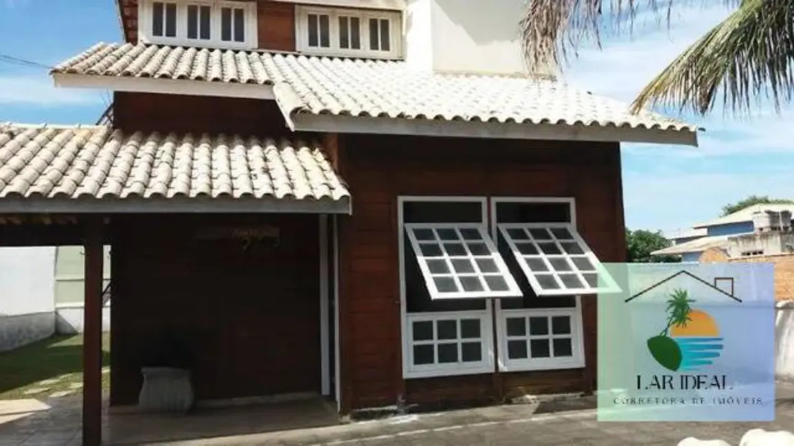 Foto 3 de Casa com 2 quartos à venda, 315m2 em Araruama - RJ