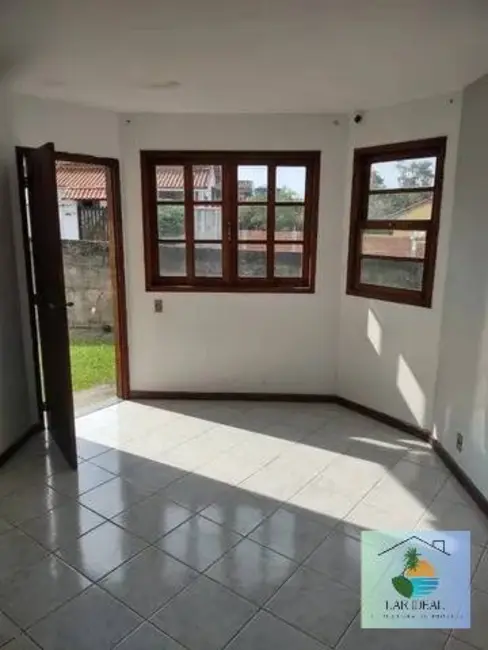 Foto 7 de Casa com 2 quartos à venda em Araruama - RJ