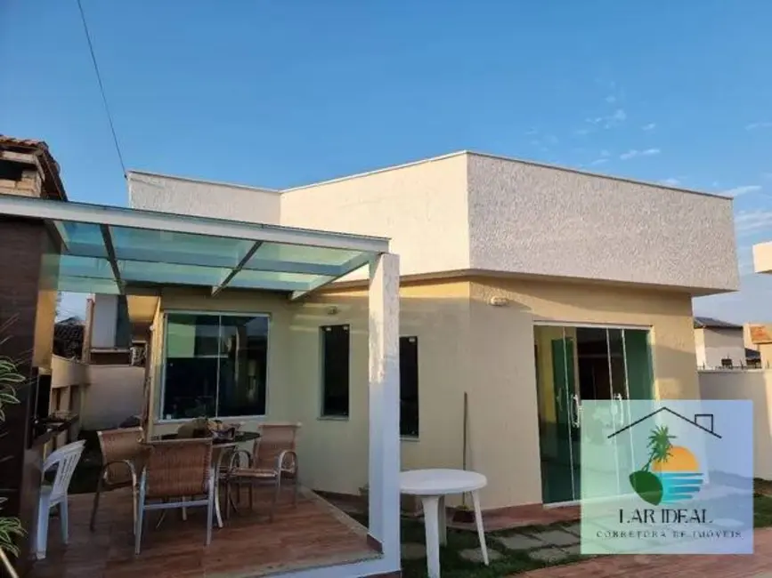 Foto 2 de Casa com 3 quartos à venda, 200m2 em Arraial Do Cabo - RJ