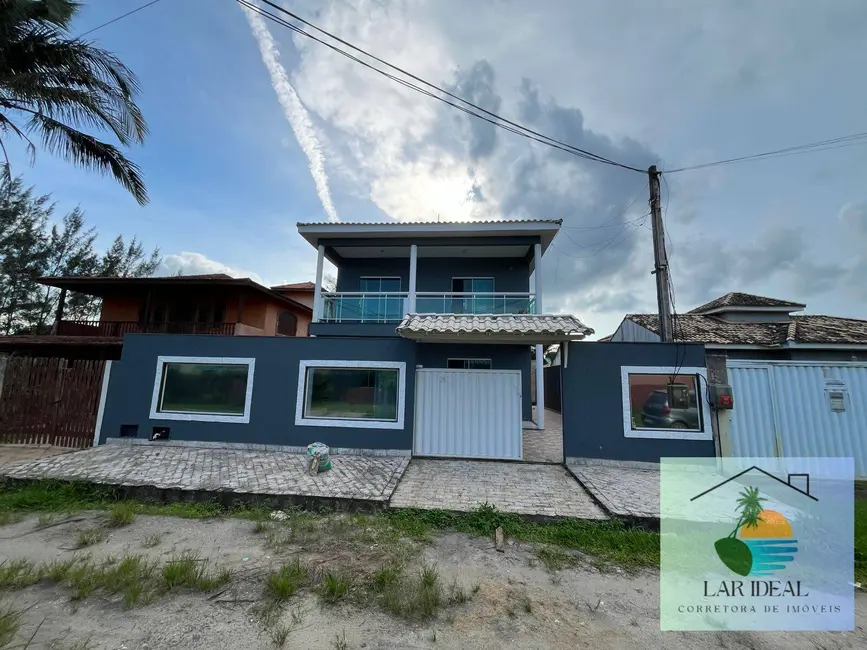 Foto 2 de Casa com 4 quartos à venda em Verão Vermelho (Tamoios), Cabo Frio - RJ