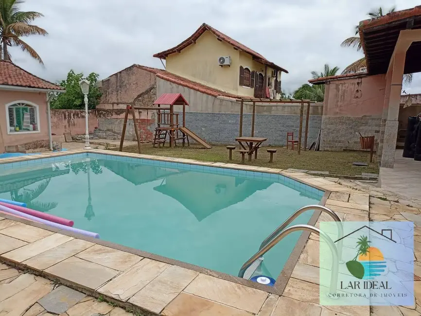 Casa com 4 quartos à venda, 500m2 em Araruama - RJ - imagem 2 Foto 2 de Casa com 4 quartos à venda, 500m2 em Araruama - RJ